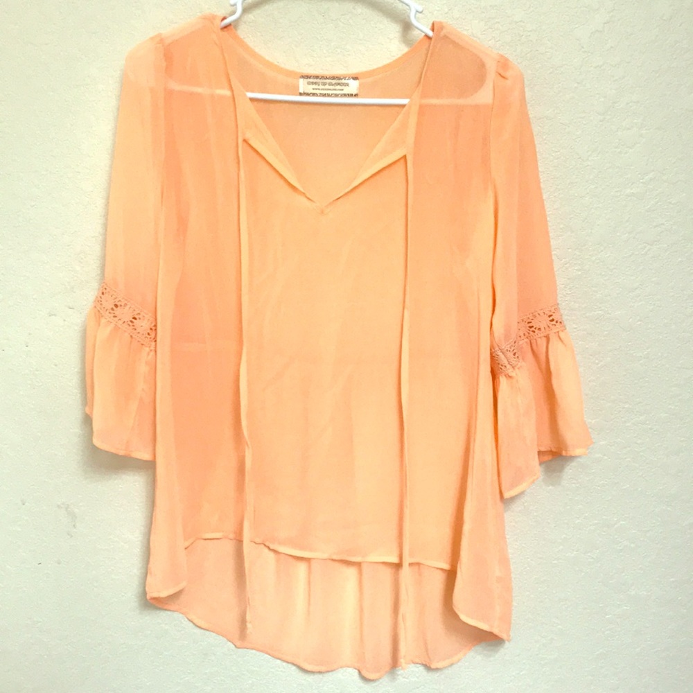 Giddy UpGlamour babydoll tee.